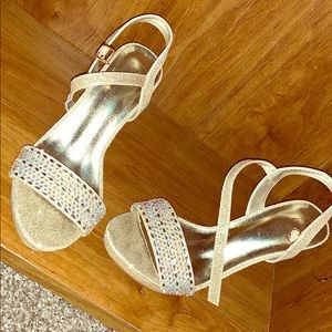 L Lorraine heels